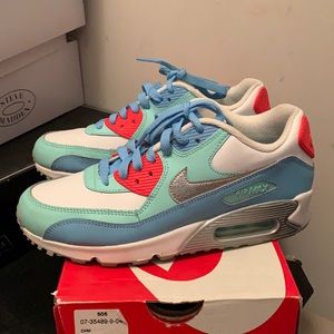 Nike Air Max 90 Sneakers